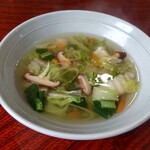 港南亭 - 野菜スープ350円