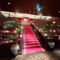 THE CONDER HOUSE - 中央階段が素敵✨