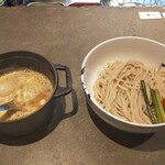 名前のないラーメン屋 - 