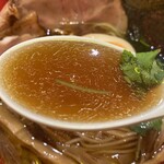 Tachinomi Toramen Renge - キラキラと光って、澄んだ醤油ベースは貝柱風味