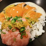 海然・鳥然 - トロ鮭ねぎトロロ丼