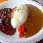 23329519 - ハーフ＆ハーフ☆
                
                ゲレンデ飯〜♫
                カレーと土手煮の合いがけ ！
                これがなかなか、カレーも土手煮も本格的！
                土手煮は名古屋八丁味噌仕立てで味噌の甘味でご飯が進む！
                カレーと混ぜて、味に変化をつけるとまた美味しい！٩(๑´ڡ`๑)۶
                