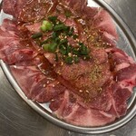 ツラとキモ 炭火焼肉 いわしげ - 