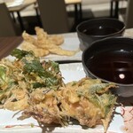 地鶏と地酒 新宿とっとり - 