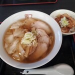 喜多方ラーメン 坂内 - 喜多方ワンタンラーメン1020円+ミニ炙り丼200円