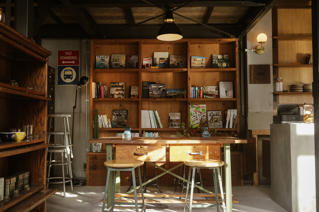 SCHOOL BUS COFFEE STOP KYOTO photo 5