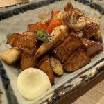 茶碗蒸し本舗 稲穂 - イカ下足と新じゃがバター醤油