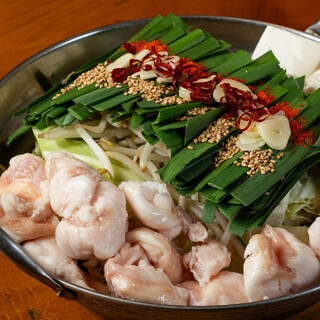 A winter staple! Wagyu Motsu-nabe (Offal hotpot)