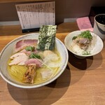 ジャパニーズ ラーメン 五感 - 