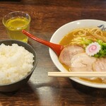 麺や 紡 - ビューです