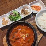 韓国食彩 にっこりマッコリ - タットリタン定食