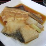 となりの食堂 - 身はほろっほろで　甘～いタレ