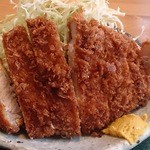 とん喜 - ロースかつアップ。