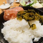 博多もつ鍋 やまや - メインのおかずよりも、明太子と高菜漬けに夢中