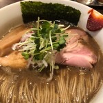 人力俥 - 2種類のチャーシューとカイワレ、ネギ、のりが旨い！