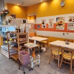 HEART BURGER - 西側客席（８脚）