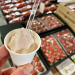 河西いちご園 農園カフェ - いちご牛乳ソフトクリームのミニ