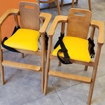 HEART BURGER - お子様用チェアーも完備