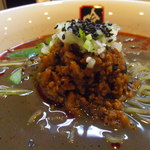 餃子と担々麺 吟 - 黒胡麻坦々麺（800円）