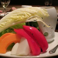鉄板焼キュイジーヌ バンブー グラッシィ 恵比寿店 - ●旬野菜のお造り　バーニャカウダ風1200円
                