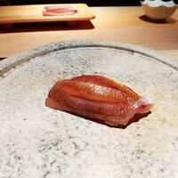 鮨 由う - 