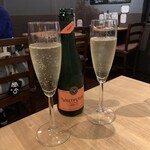 グリルとワイン COCCIO831 - 