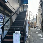 カフェ GOTO - 見落としてしまいそうな場所にあります。