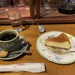 サザ コーヒー - グァテマラとベイクドチーズケーキ