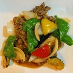 Stir-fried beef with oyster sauce