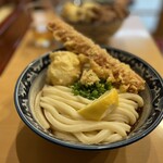 梅田 釜たけうどん - 