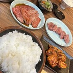 焼肉 亀八 - 