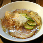 麺匠 輪 - 料理写真:白醤油ラーメン