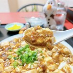 中華飯店 桃花 - 炒めたニンニクの欠片や生姜入り
            風味とトロミが良い感じです◎