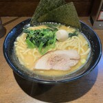 濃厚豚骨ラーメン 濱虎家 - 