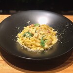 Carbonara with green asparagus and Gotanbetsu blue cheese