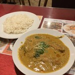 インド・ネパールレストラン プルナディープ - TEL JHAL ベンガル風フィッシュカレー