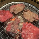 炭火焼肉モランボン - 