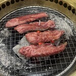 炭火焼肉 牛和鹿 - 