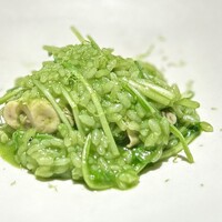 malca - こちらも、日本だから実現できる極上リゾット♪
                      牡蠣、春菊、水菜ですよー。
                      苦味と旨味の饗宴、しかも見た目にも鮮やか(^^)