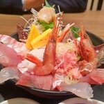 魚がし食堂　中央市場店 - 甘海老いい色！