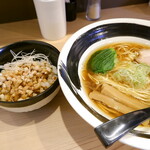 らーめん まる - 料理写真: