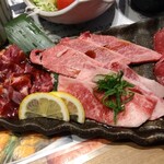 焼肉 もつ鍋 お肉の販売 染田商店 - 