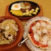 Saizeriya - バッファローモッツァレラのピザ500円 きのこのチキンスパゲッティ500円 ディアボロ風ハンバーグ500円