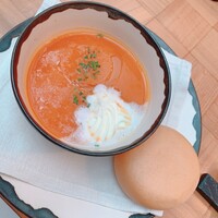 ザ タヴァン グリル＆ラウンジ - 