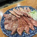 炭火焼肉 牛和鹿 - 