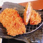 まるかつ - ランチ限定
あじフライ定食（ロースカツ）