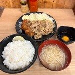 伝説のすた丼屋 - 