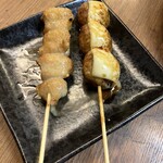 Yakiton Daruma Kamiigusa - ぼんじり、チーズつくね