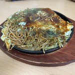 Honkaku Hiroshima Okonomiyaki Goroxu Chan - 