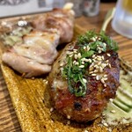 串焼き 鶏冠木 - ＊梅大葉つくね（塩）（¥380）
            ＊鶏もも肉（塩）（¥280）